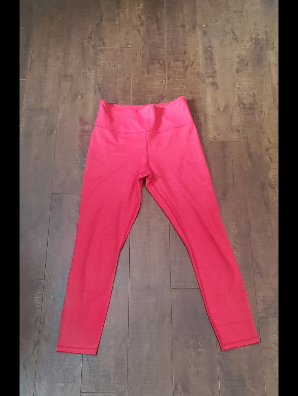 ZYIA Red Venom Performance Leggings with Crescent Logo EUC Size 6-8 - Picture 2 of 4